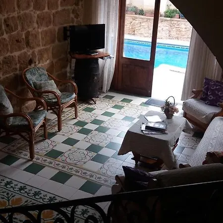 4 Bedroom Farmhouse With Large Private Pool Zebbug  Extérieur photo