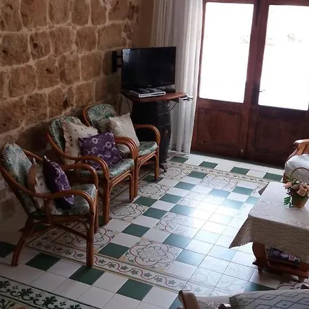 4 Bedroom Farmhouse With Large Private Pool Zebbug  Extérieur photo