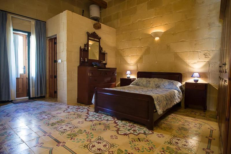 Holiday home 4 Bedroom With Large Private Pool *