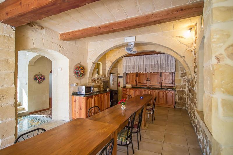 4 Bedroom With Large Private Pool Zebbug (Gozo)
